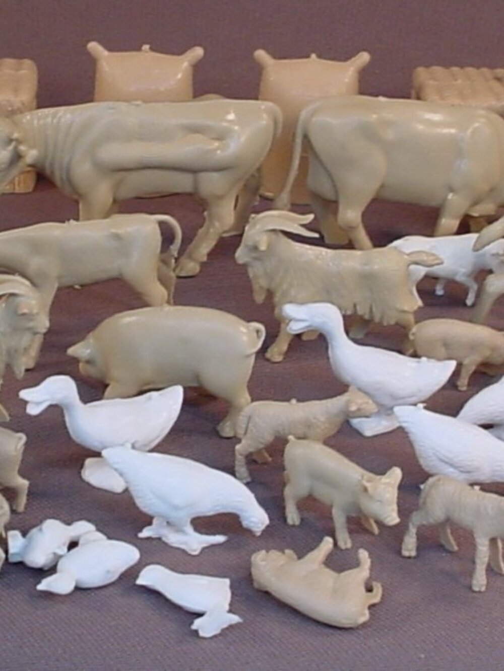Marx Vintage Farm Animals In Tan And White, 46 Pieces, 1960's Louis Marx & Co.